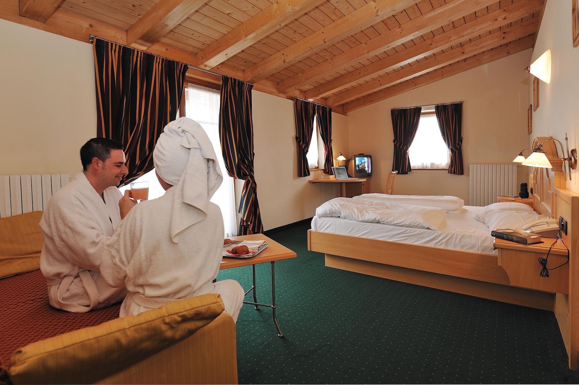 Hotel Touring 4*